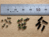 デジカメ＿ねじゆるみ止め＿アロック加工ねじ